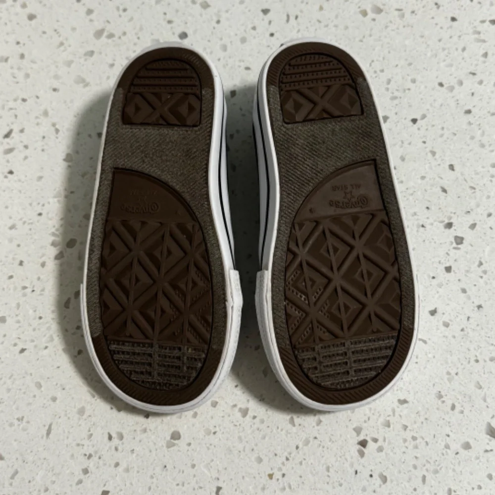 Boys Converse All Stars Sneakers